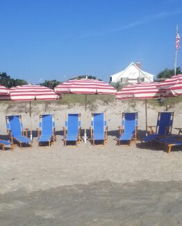 How to anchor beach umbrellas in the sand at the beach