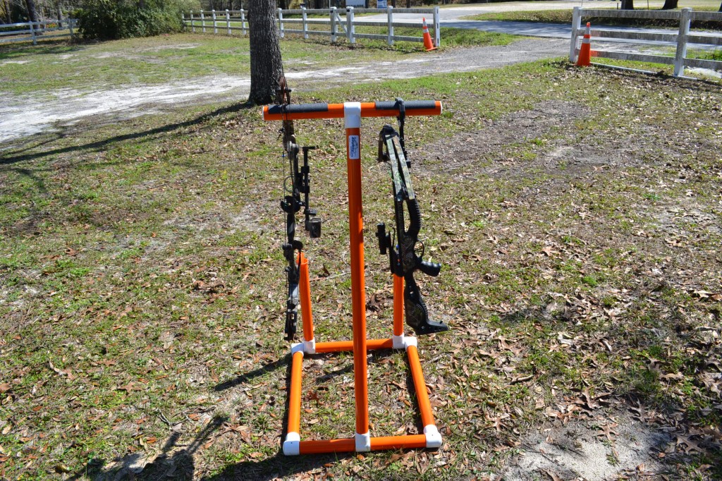 Orange Bow Stand AugHog