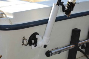 VersaRod Adjustable Vacuum Mounted Fishing Rod Holder | AugHog Products ...