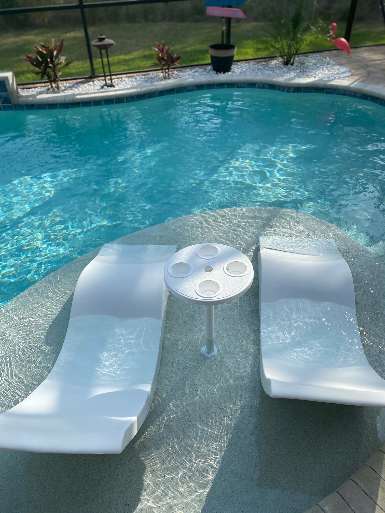 Baja Table Sun Shelf Umbrella Table for Ledge in Swimming Pool - AugHog  Products LLC