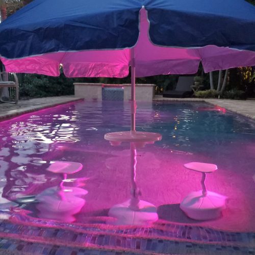 Table fo in swimming pool relaxation station
